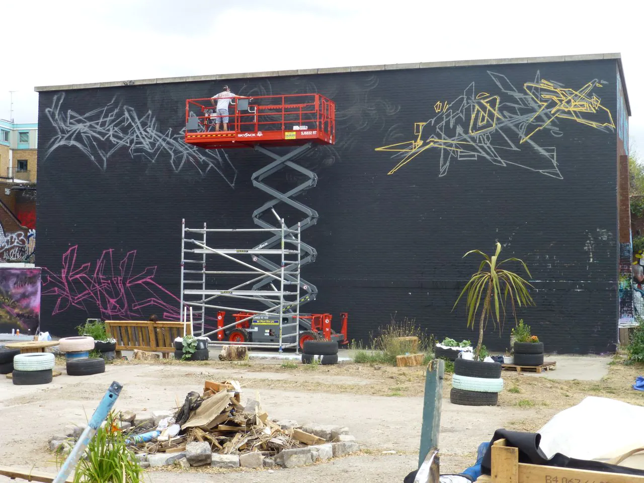 LON15web001 - Meeting of Styles: International Street Art & Graffiti