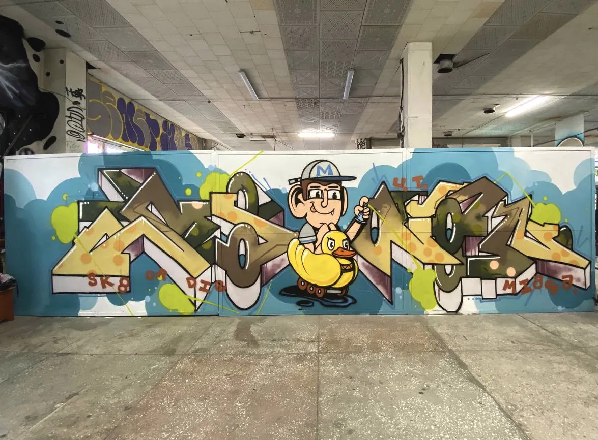 8EDD2F5D 8082 4C24 919B D19578A0D7EC