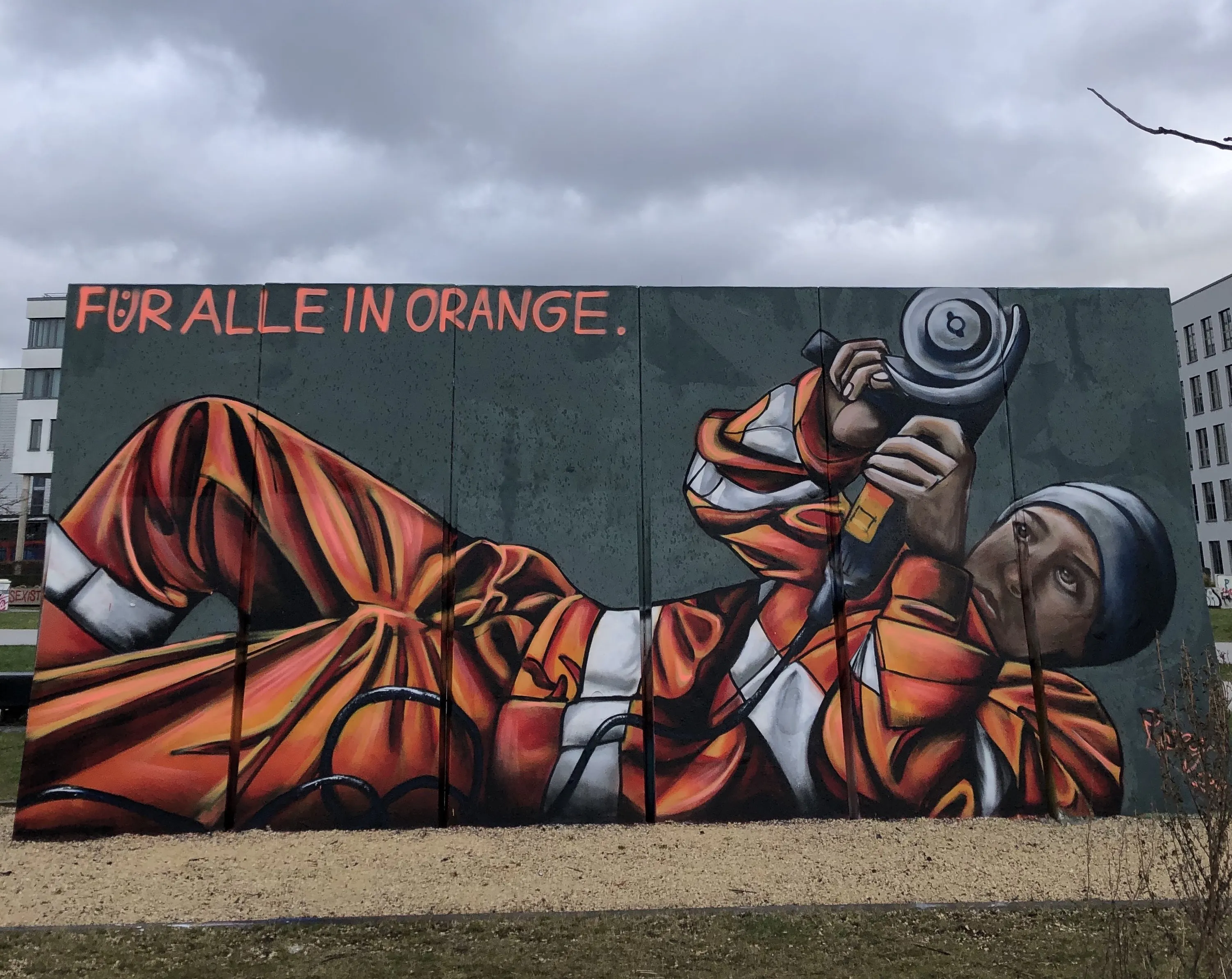 For all working in orange!