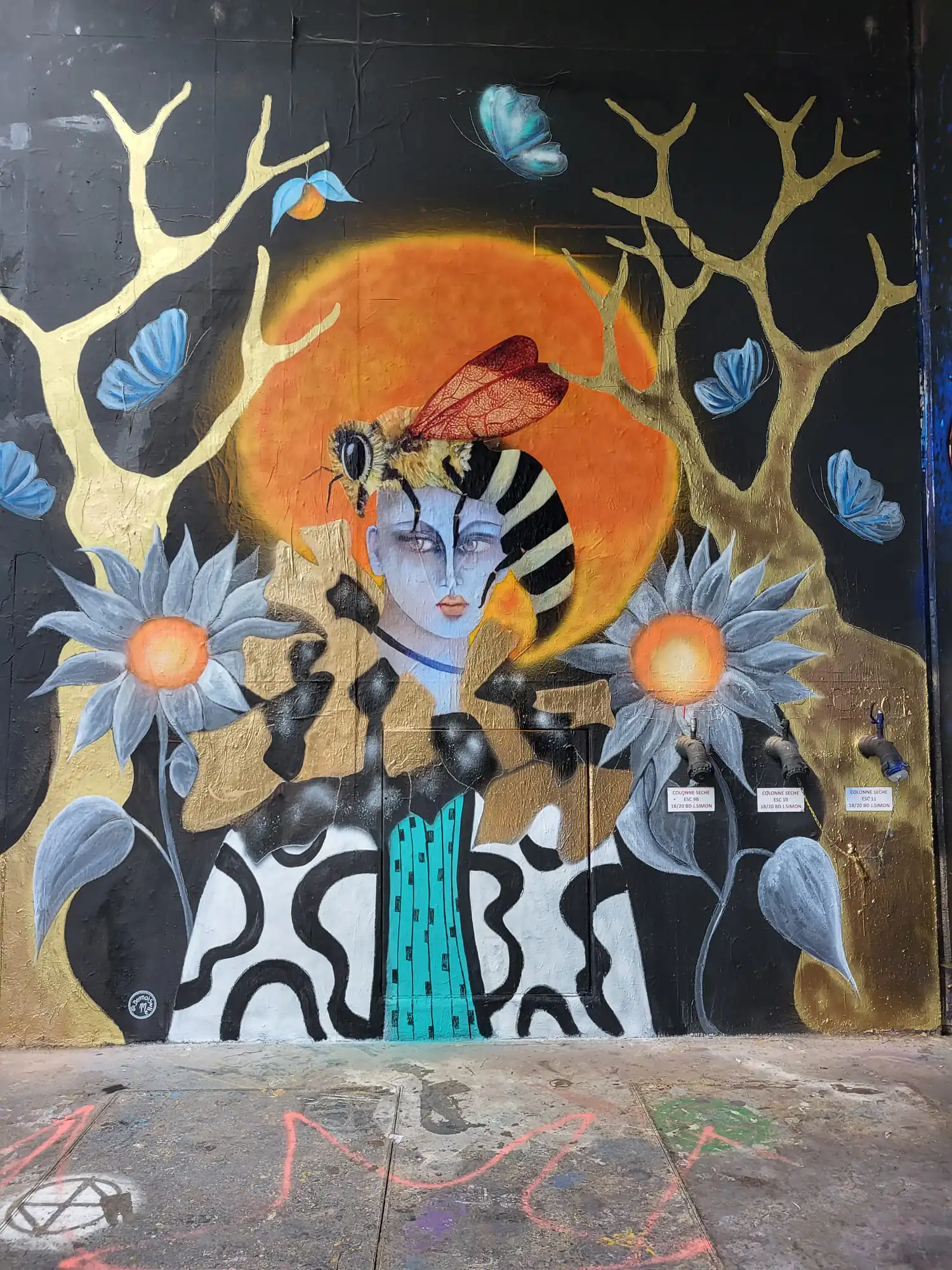 demoisellemm 2 - Meeting of Styles: International Street Art & Graffiti Demoiselle Queen Bee 2 pour la galerie le lavomatick mur de 7mx 5m