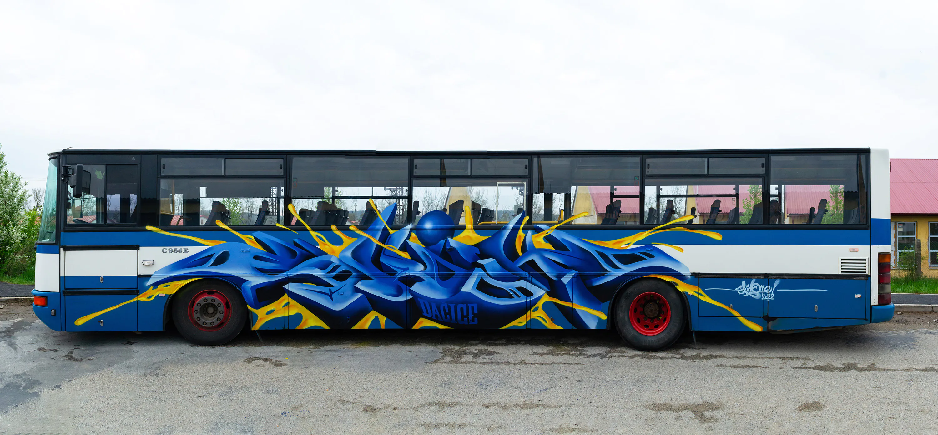 BUS Dacice