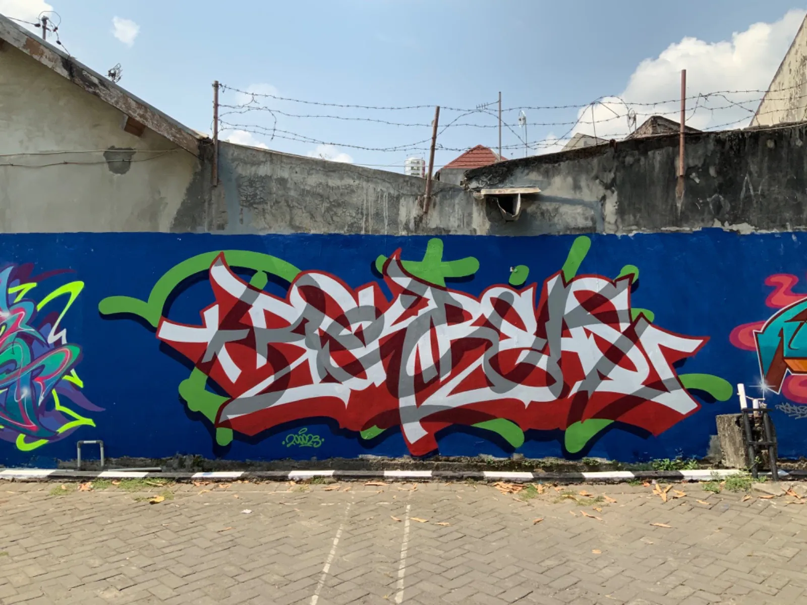 AC6E2184 7560 493D 864D 1F5D2F24AFFE