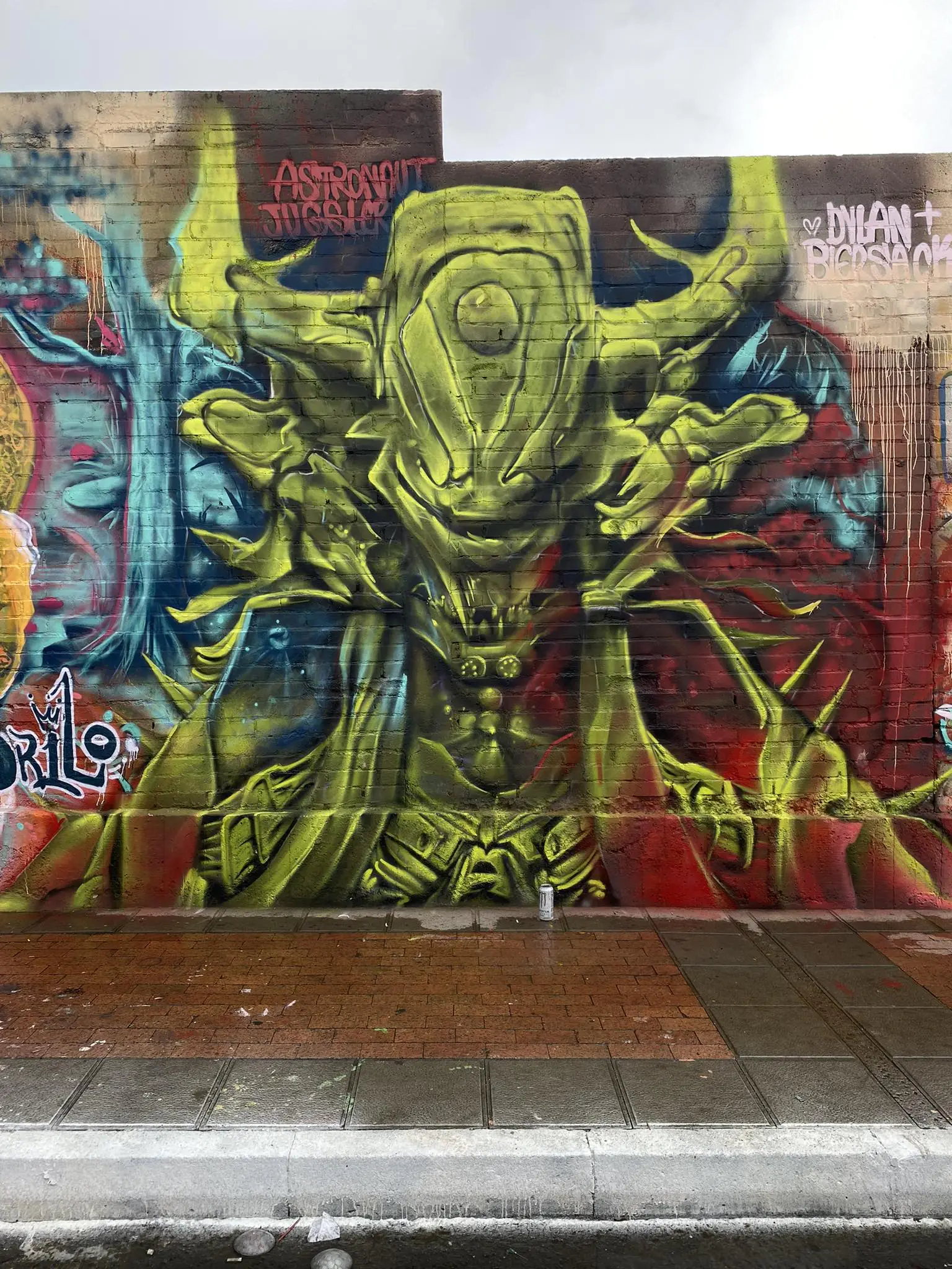 Smcart Vital 4 - Meeting of Styles: International Street Art & Graffiti Drilo