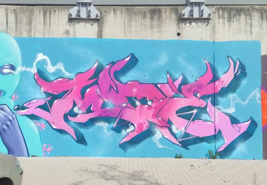 Moe