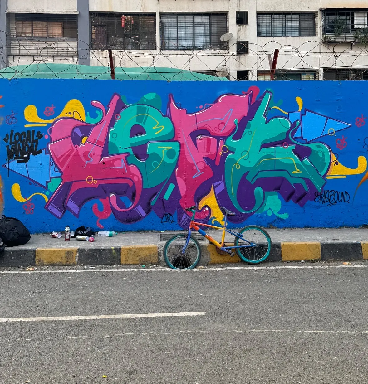 Left 3 - Meeting of Styles: International Street Art & Graffiti A14BF15E CBAE 4FB2 B7CE 6F1637DA8E44