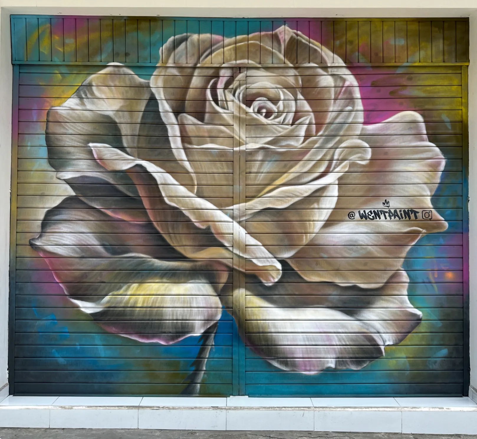 WENTPAINT 2 - Meeting of Styles: International Street Art & Graffiti Brian Wentworth rose