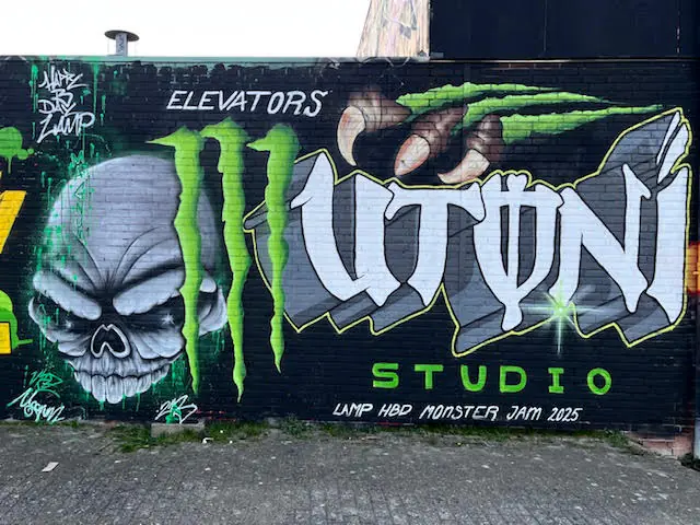 Colab with Magnum (skull)