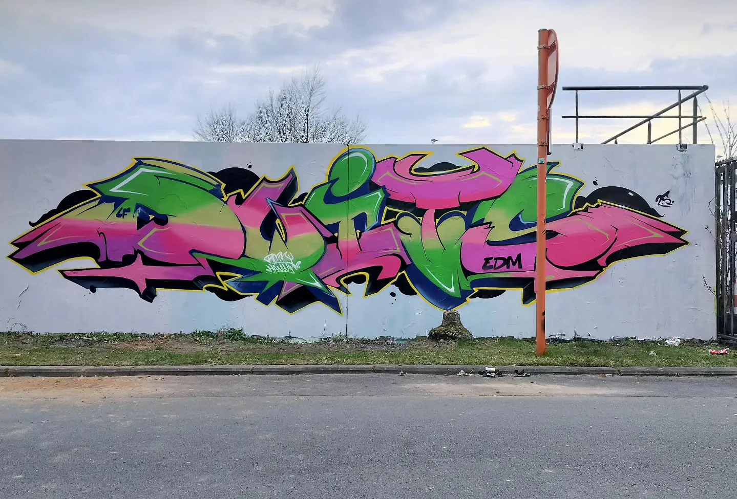 mos