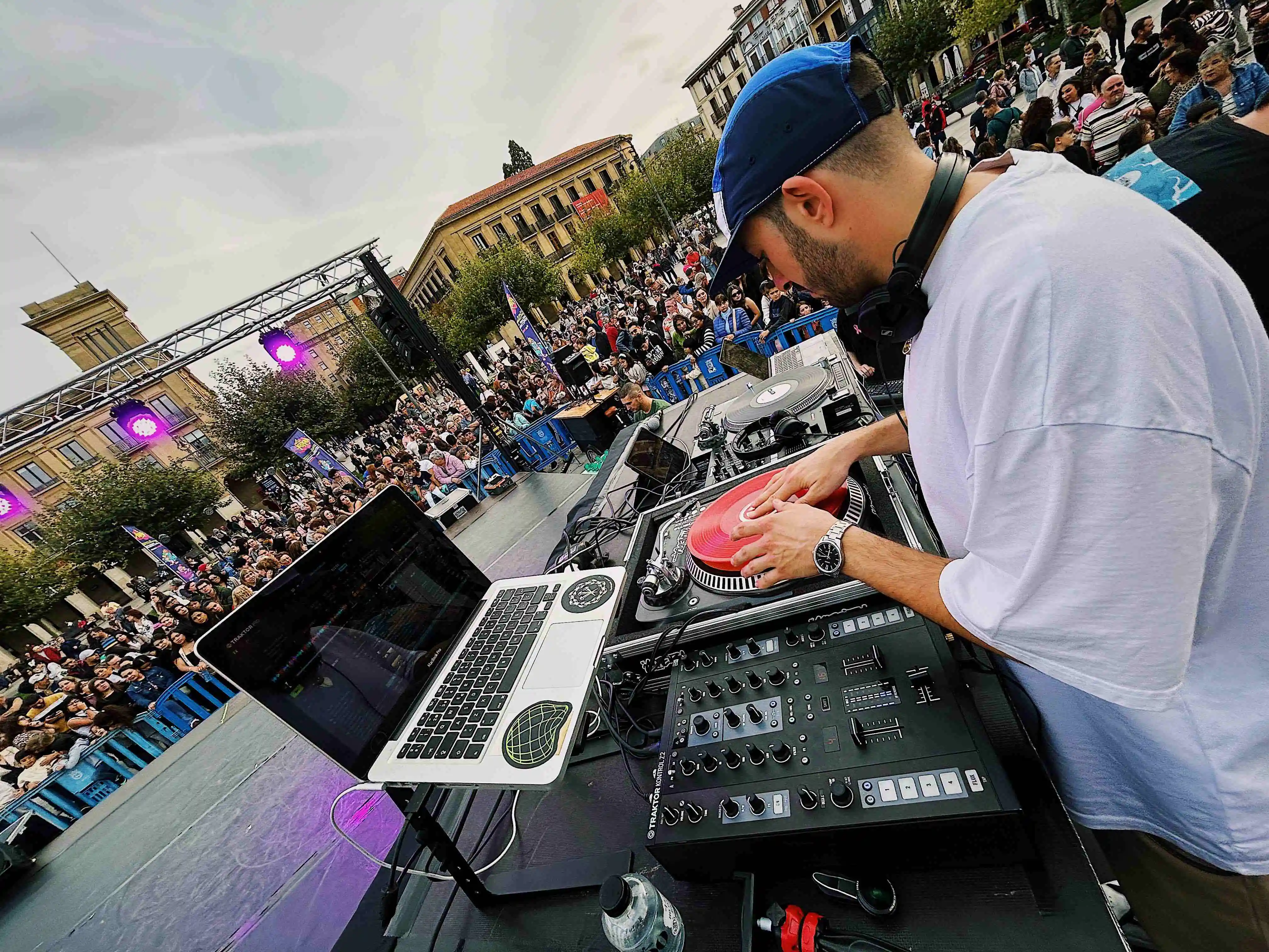 4C3BD634 42A0 4797 97F0 BCC6BA8B