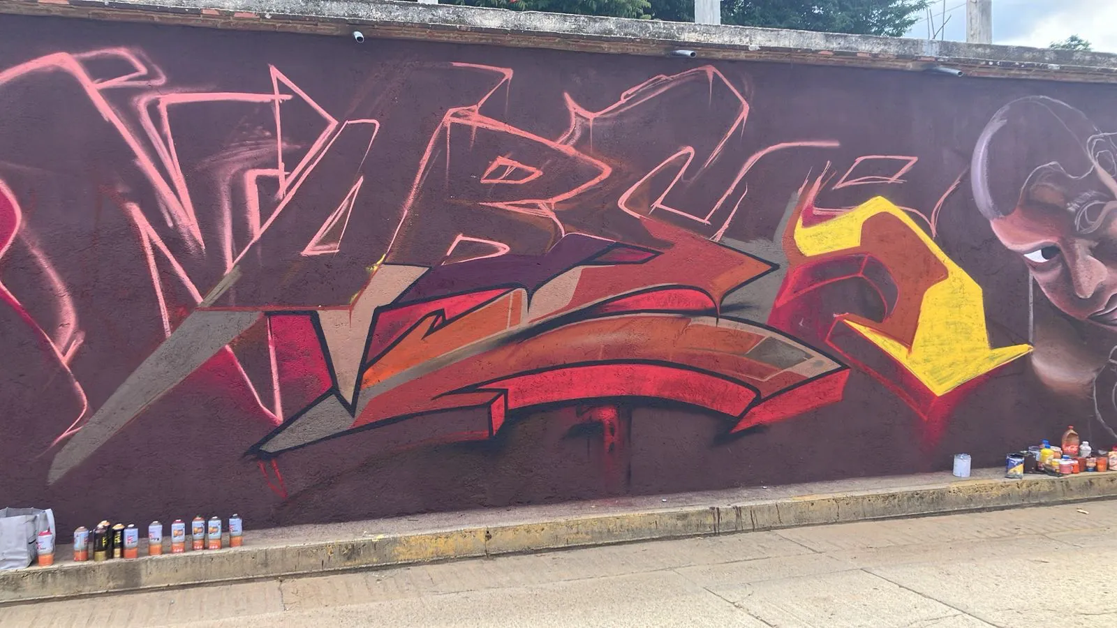 96b9f905 dcdd 4098 8afe d7846502da40