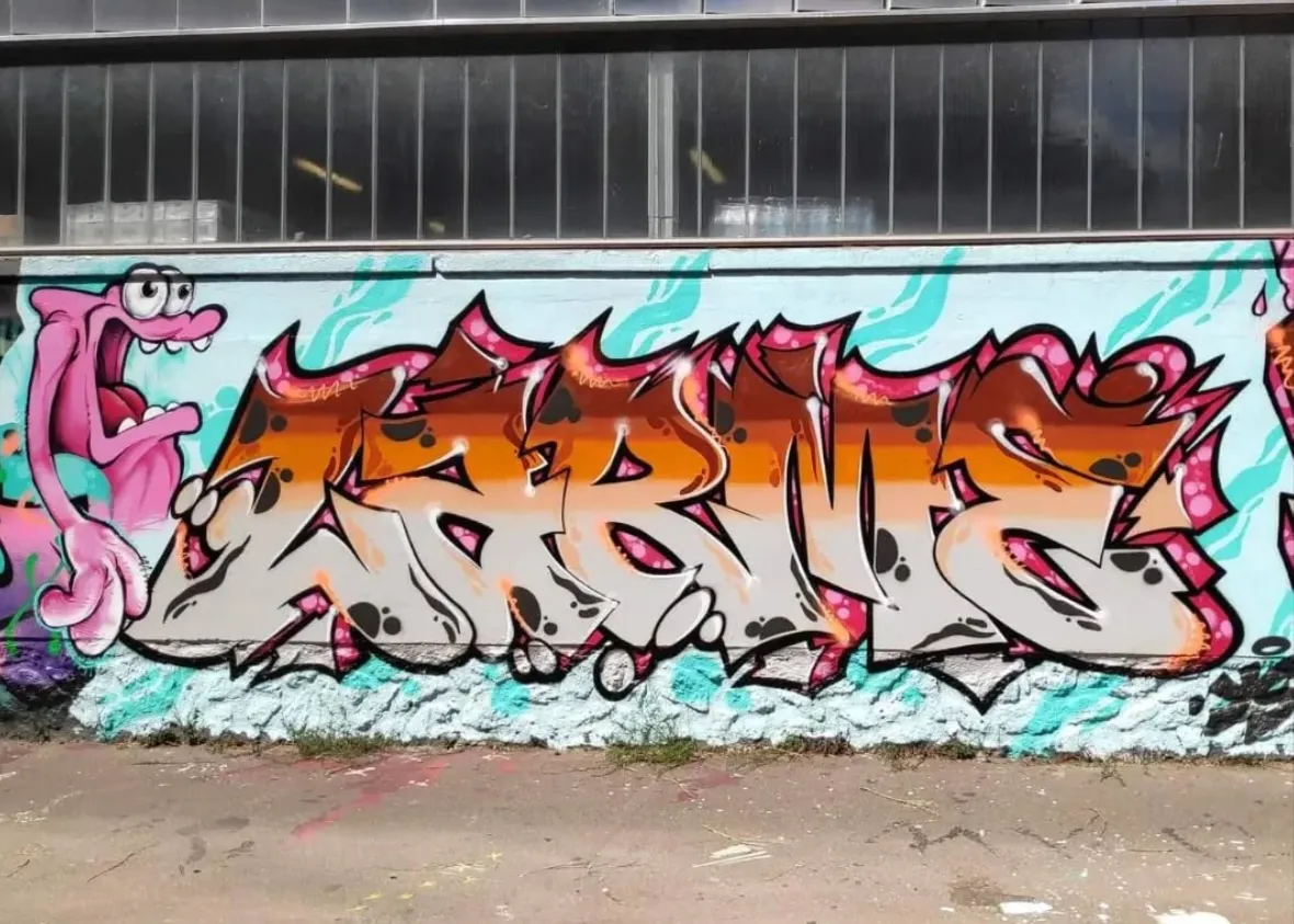 Screenshot 20250914 181111 com instagram android InstagramMainActivity edit 52097795137208 Copie