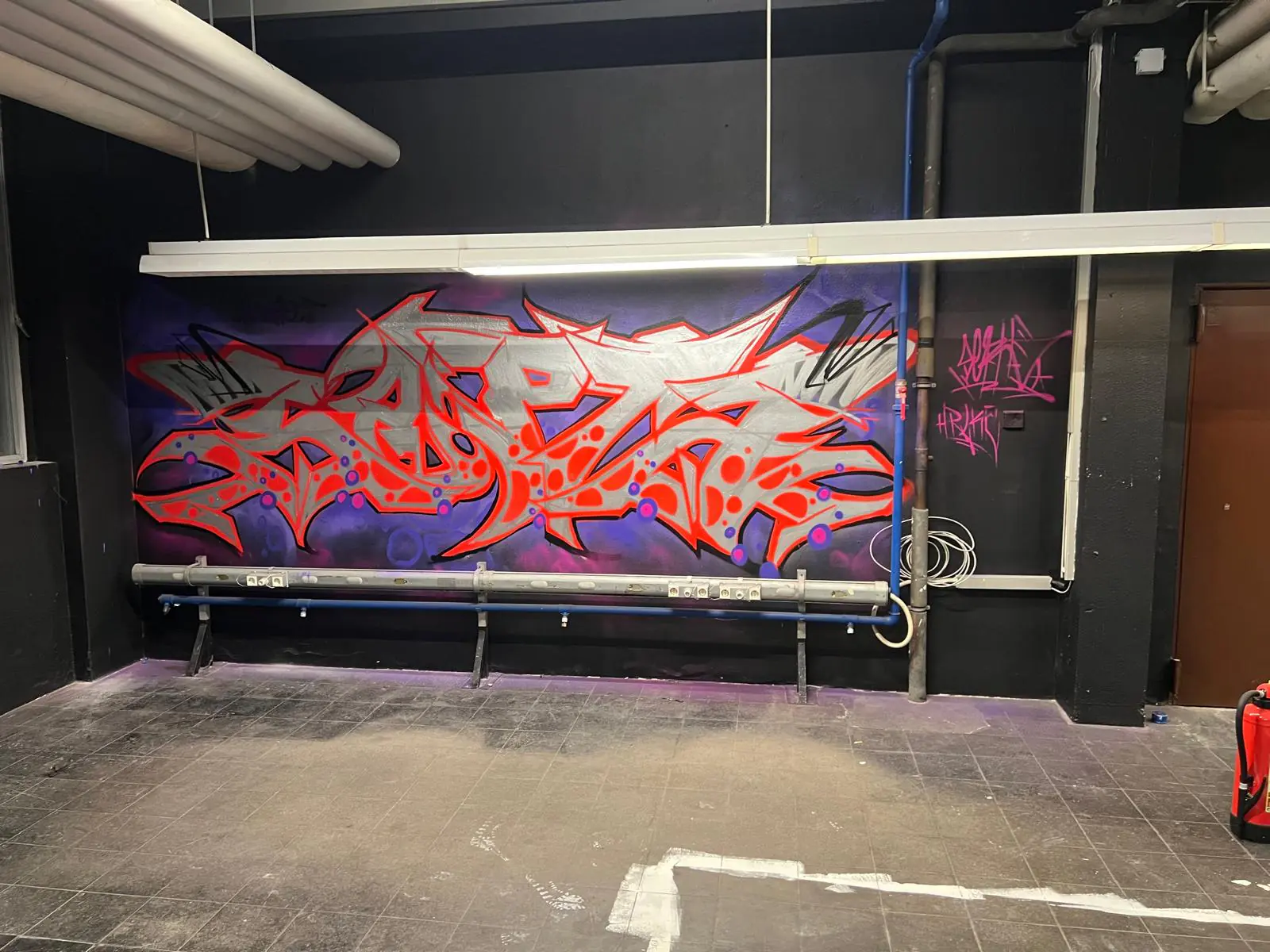 1000103492 - Meeting of Styles: International Street Art & Graffiti