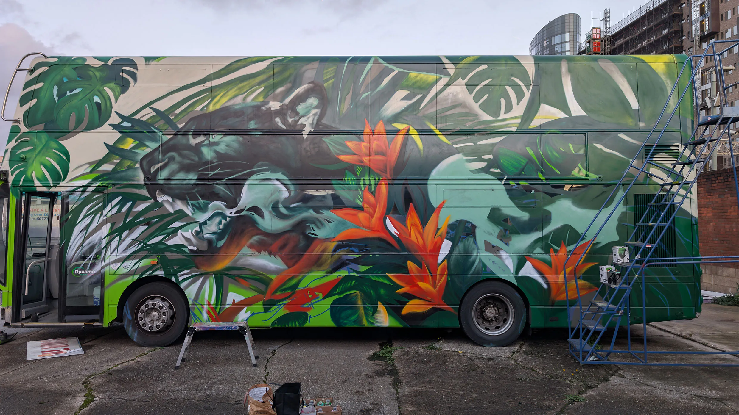 Madam Mizmatiki 4 - Meeting of Styles: International Street Art & Graffiti StratfordBus Madam