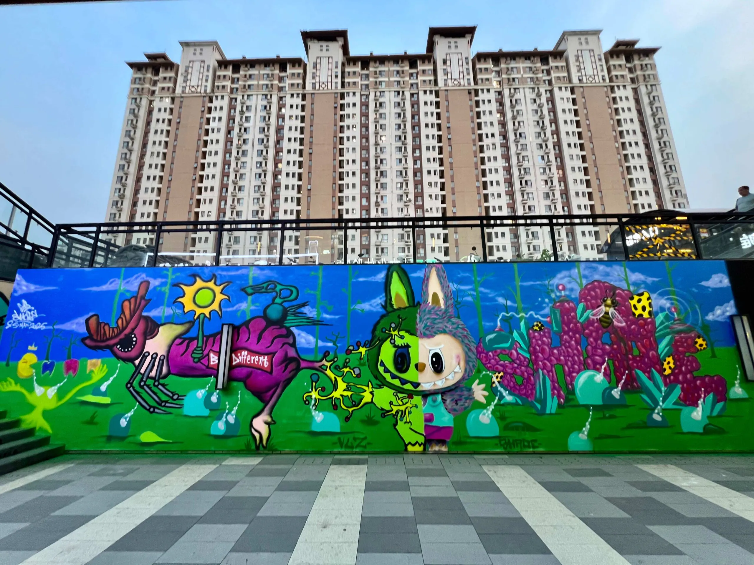 image 1779676855 742255 scaled - Meeting of Styles: International Street Art & Graffiti